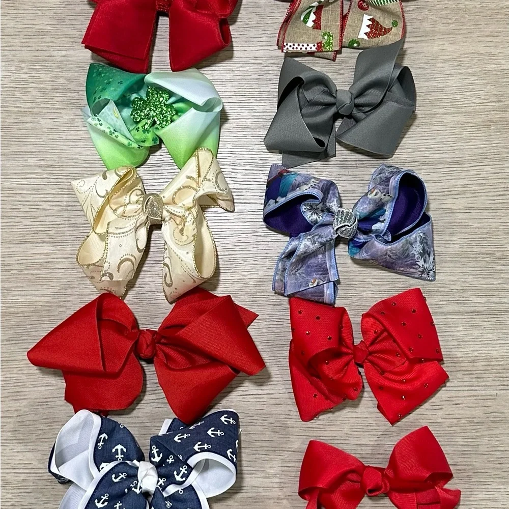 Disney “Frozen” theme Hair Bow w/ sequin center - bundle 2+ for shipping savings